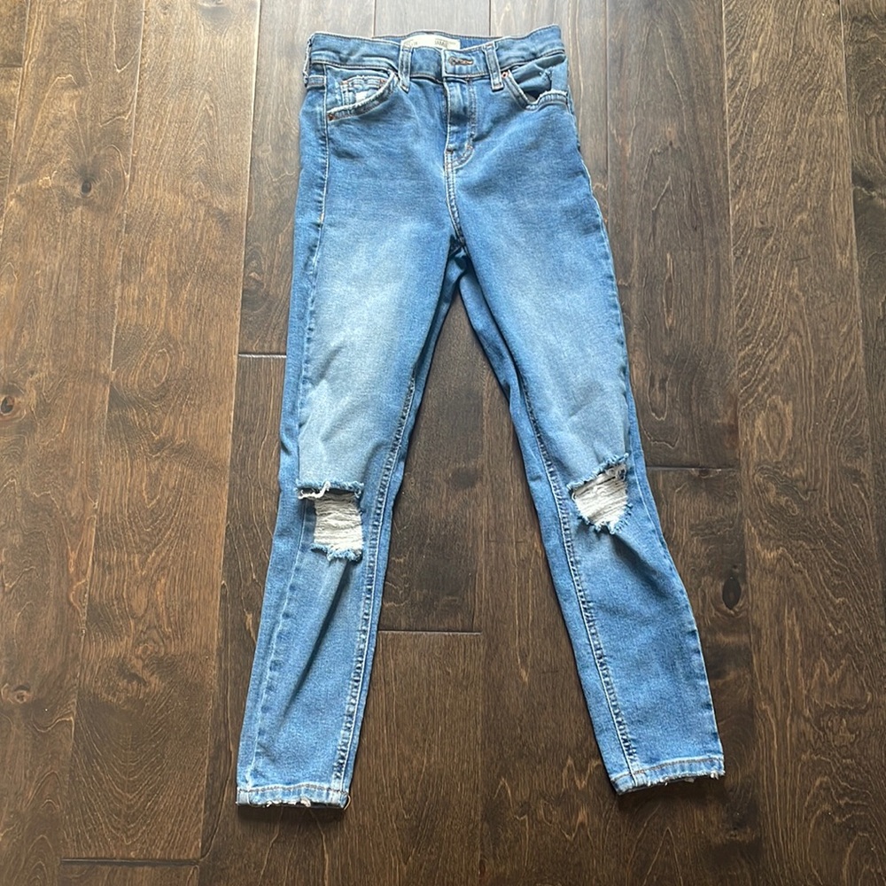 TOPSHOP distressed jeans